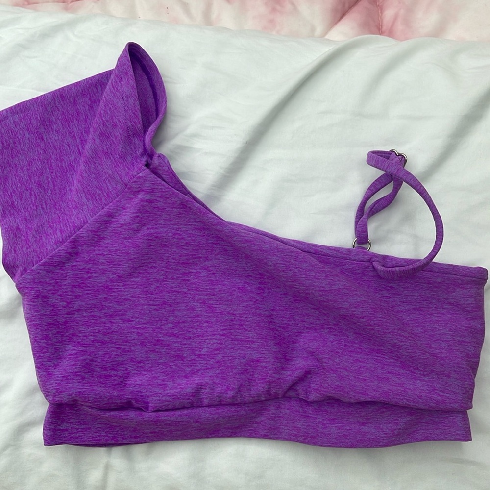 Bombshell sportswear